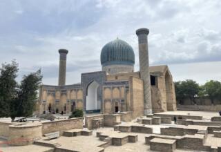 Uzbekistan tour by train